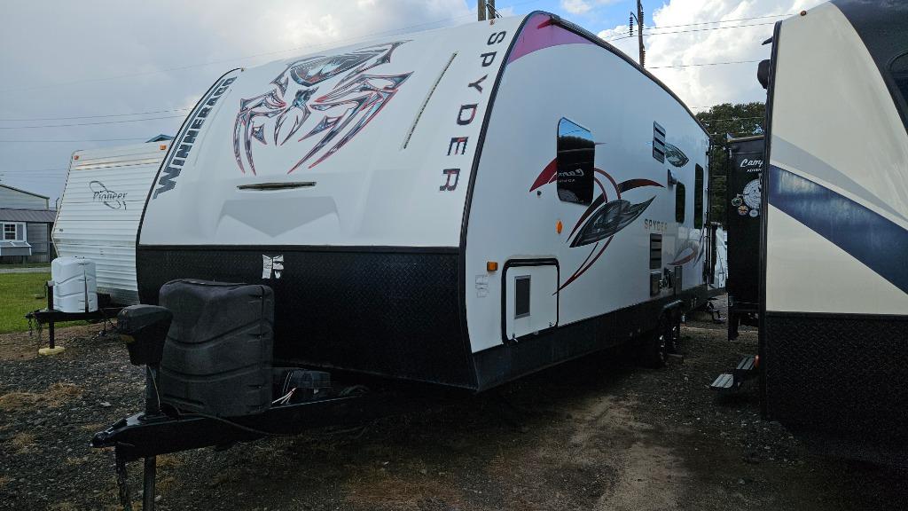2017 Winnebago Spyder 24fq
