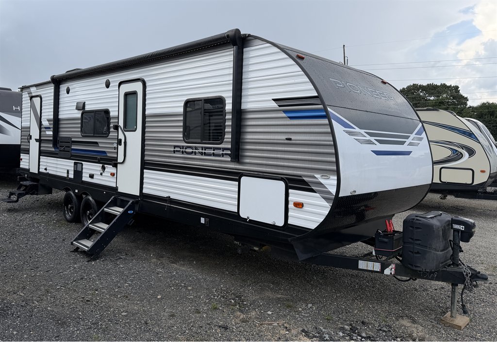 2021 Heartland Pioneer Bh 270